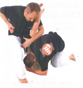 karate defense bernard billicki Roanne2